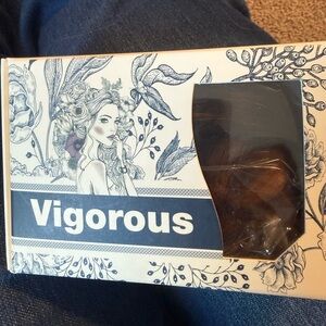 Vigorous Hairpiece or Wig in Brown Shades